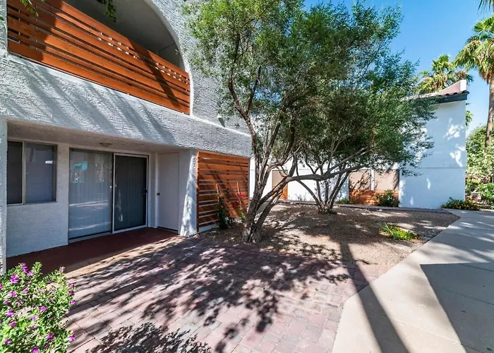 Holiday home 78- Modern Desert Paradise Heated Pool *